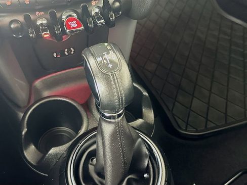Used 2015 MINI Cooper 4-Door Hardtop FWD image 18