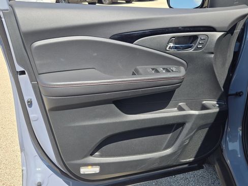 Used 2023 Honda Ridgeline Black Edition image 27