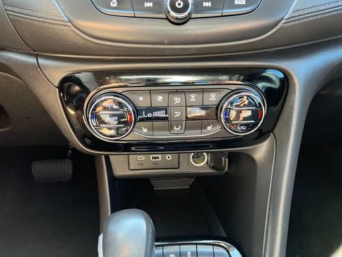 Used 2021 Buick Encore GX Essence w/ Sport Touring Package FWD image 26
