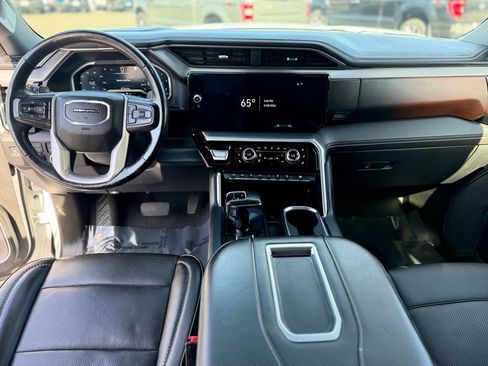 Used 2022 GMC Sierra 1500 Denali AWD/4WD image 10