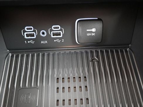 New 2026 Jeep Grand Cherokee Altitude RWD image 9
