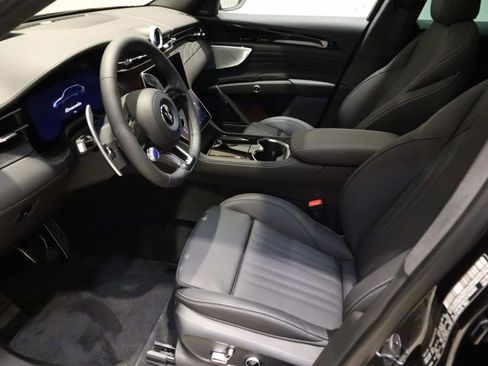 New 2025 Maserati Grecale Modena image 23