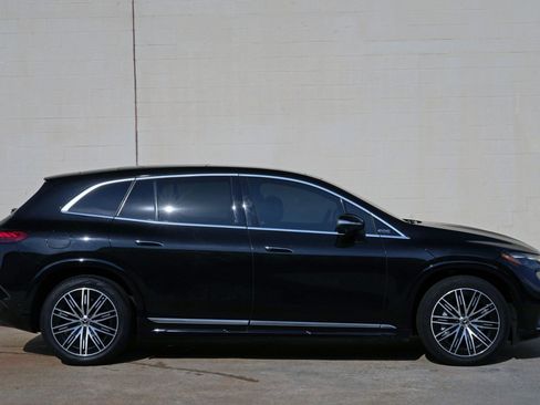 Used 2023 Mercedes-Benz EQS 580 4MATIC SUV w/ Exclusive Trim Package image 64
