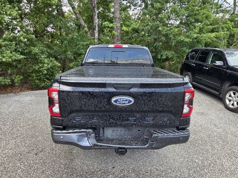 Used 2024 Ford Ranger Lariat w/ FX4 Off-Road Package AWD/4WD image 3