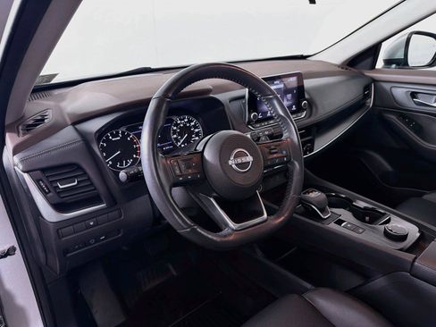 Used 2023 Nissan Rogue SV w/ SV Premium B Package AWD/4WD image 16