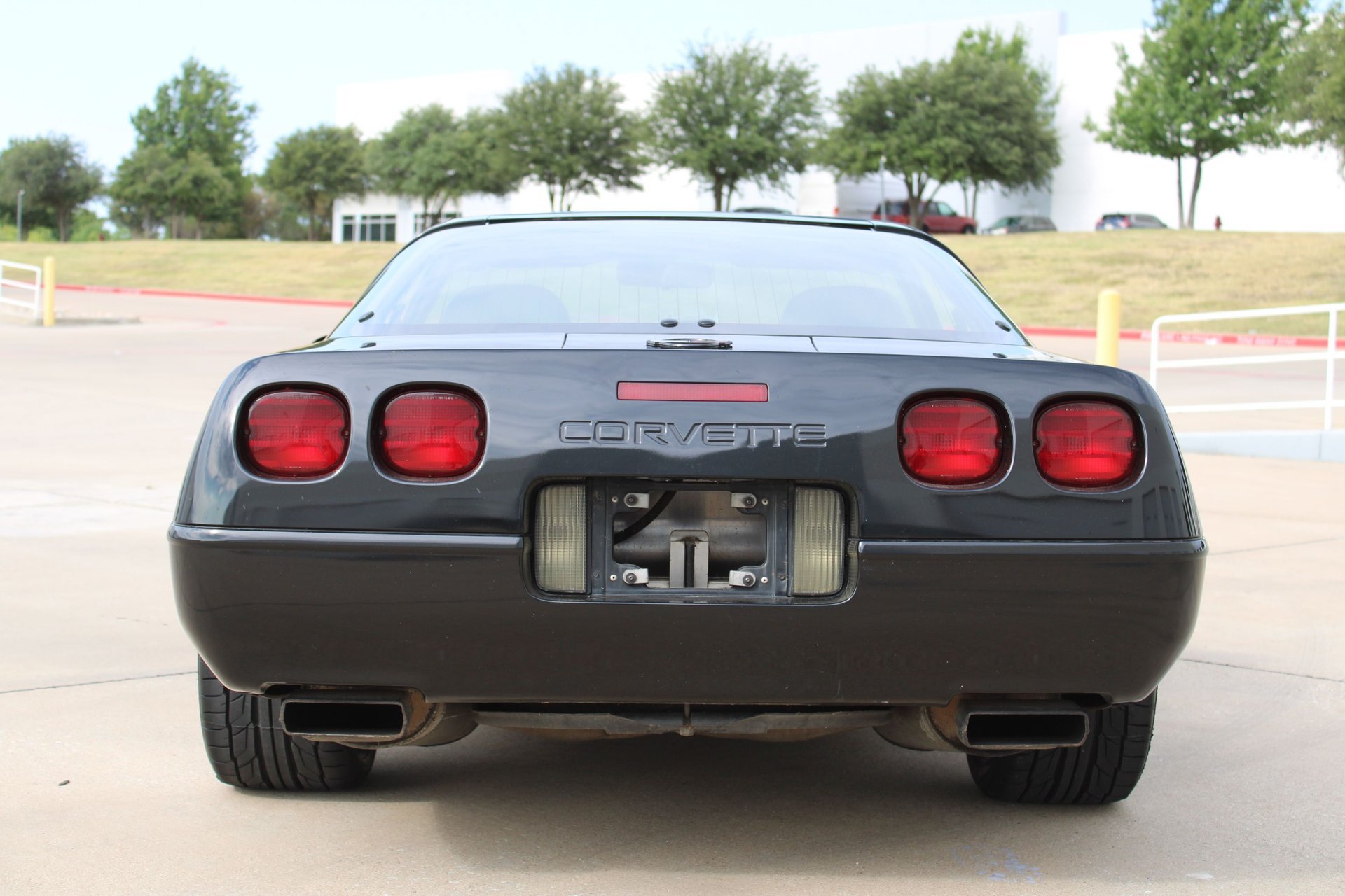 Used 1994 Chevrolet Corvette Coupe RWD image 12