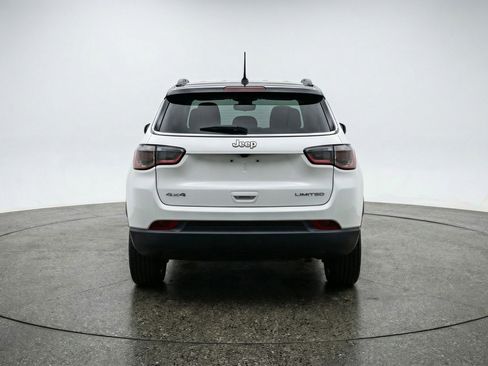 Used 2025 Jeep Compass Limited image 7