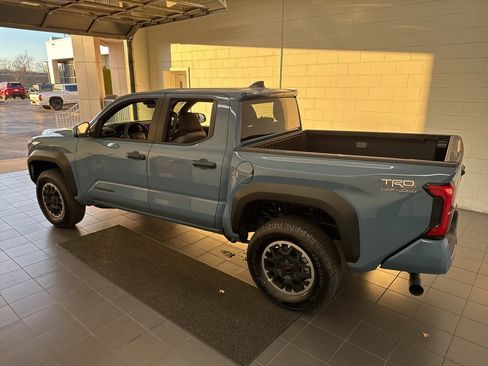 New 2026 Toyota Tacoma TRD Off-Road image 5