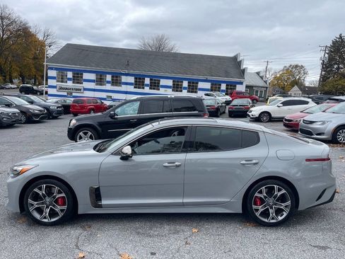 Used 2019 Kia Stinger GT1 image 3