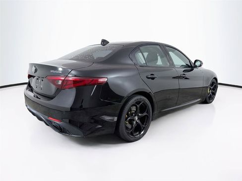 Used 2019 Alfa Romeo Giulia Ti Sport w/ Quick Order Package 22U Sport RWD image 16