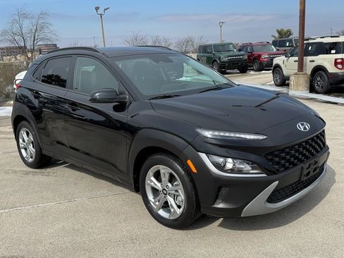 Used 2023 Hyundai Kona SEL w/ Cargo Package image 6