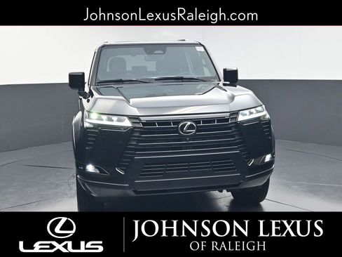 Certified 2025 Lexus GX 550 w/ Cold Area Package image 4