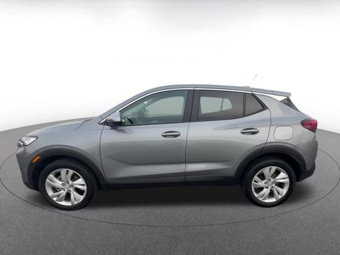 Used 2025 Buick Encore GX Preferred FWD image 9