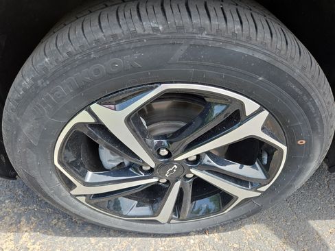 Used 2023 Chevrolet TrailBlazer RS w/ Convenience Package FWD image 12