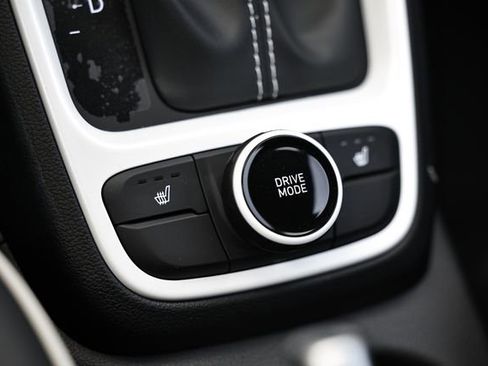 New 2026 Hyundai Venue SEL image 16