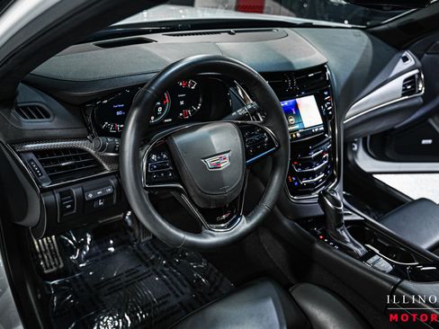 Used 2018 Cadillac CTS V w/ Carbon Fiber Package RWD image 23