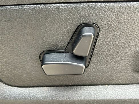 Used 2018 RAM 1500 Lone Star image 22