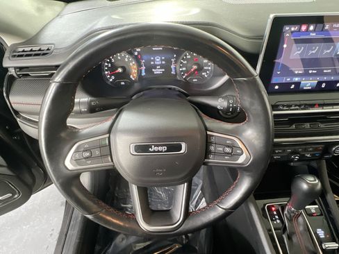 Used 2022 Jeep Compass Trailhawk w/ Sun and Sound Group image 11