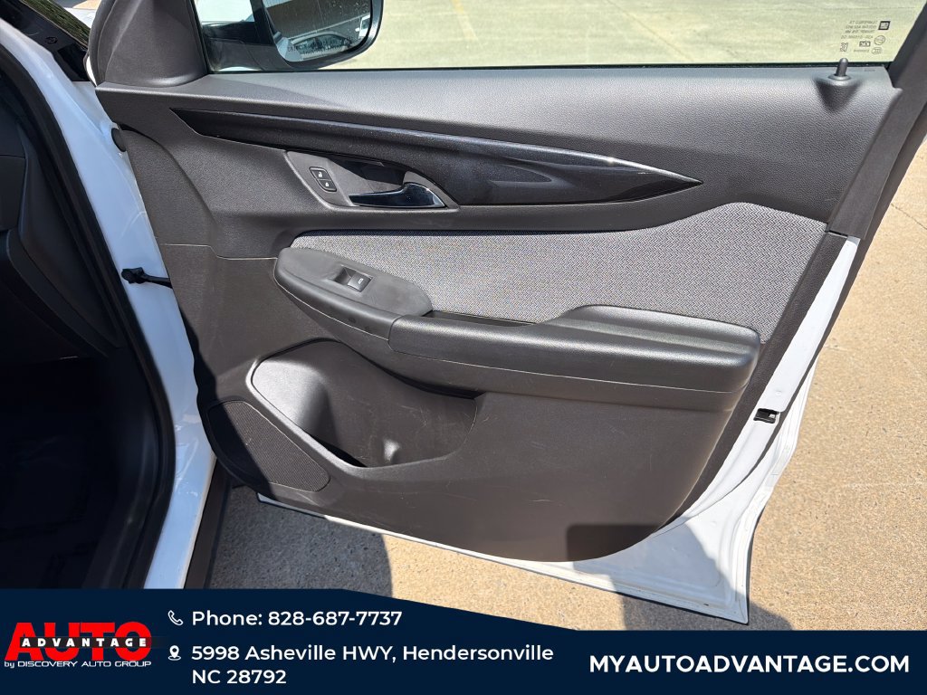 Used 2025 Chevrolet TrailBlazer LT FWD image 37