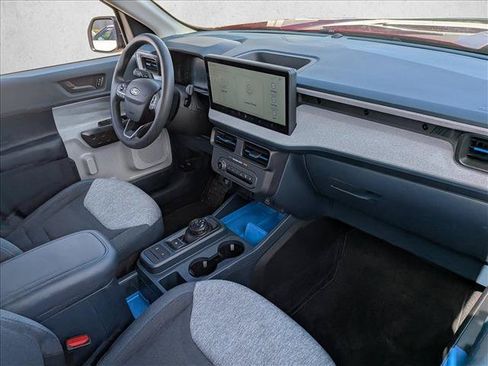 Used 2025 Ford Maverick XLT w/ Equipment Group 302A AWD/4WD image 19