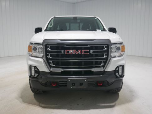 Used 2022 GMC Canyon AT4 image 2