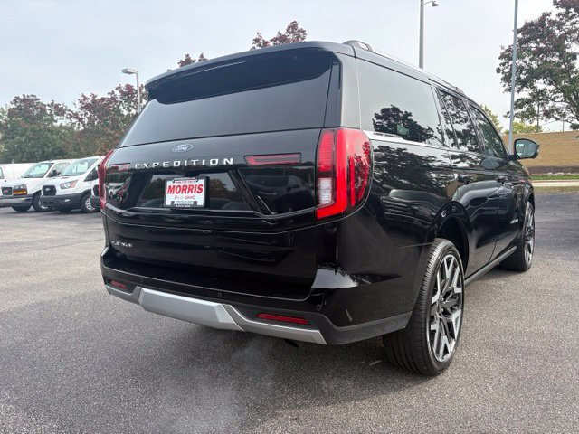 Used 2026 Ford Expedition Platinum w/ Platinum Ultimate Package AWD/4WD image 5