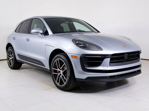 New 2026 Porsche Macan S image 31