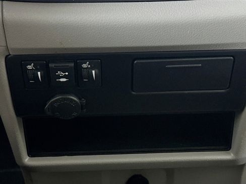 Used 2019 Toyota Sienna XLE image 26