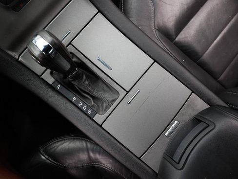 Used 2013 Ford Taurus SEL FWD image 30