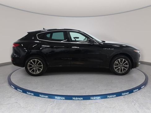 Used 2020 Maserati Levante S AWD/4WD image 5