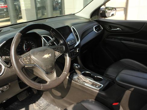 Used 2021 Chevrolet Equinox Premier FWD image 11