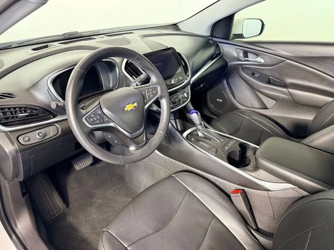 Used 2018 Chevrolet Volt Premier w/ Driver Confidence Package image 29