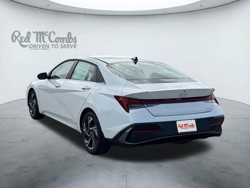 New 2026 Hyundai Elantra SEL Sport Premium FWD image 3