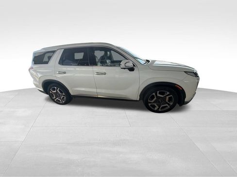 Used 2024 Hyundai Palisade Limited FWD image 3