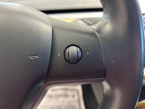 Used 2018 Tesla Model 3 Long Range AWD/4WD image 10