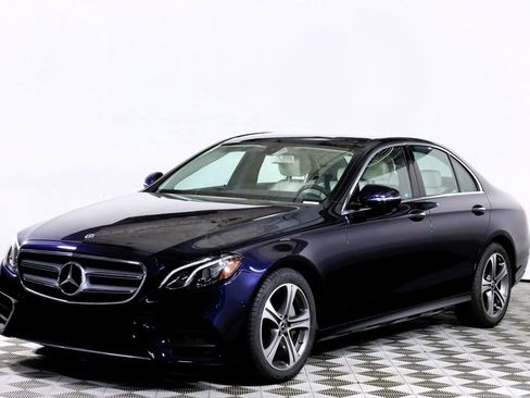 Used 2020 Mercedes-Benz E 350 4MATIC Sedan image 3