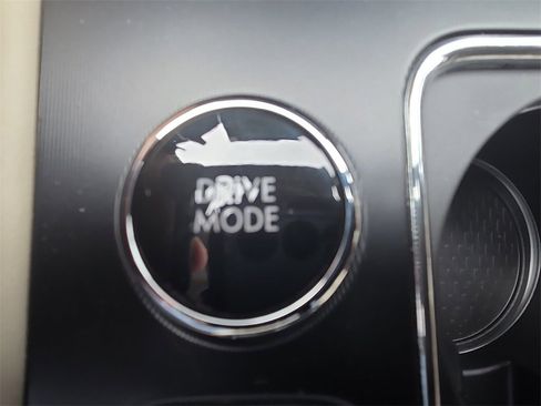 New 2026 Lincoln Corsair Premiere image 16