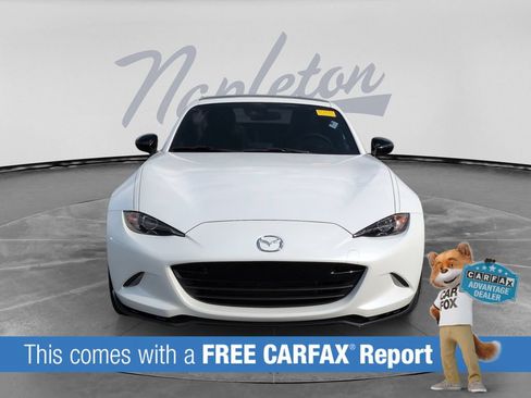 Used 2023 MAZDA MX-5 Miata Club w/ Weather Package RWD image 2