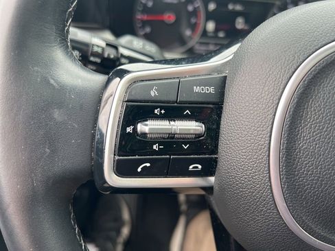 Certified 2022 Kia Sorento SX image 61