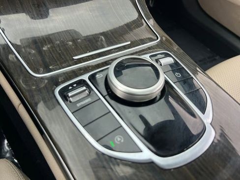 Used 2018 Mercedes-Benz C 300 Sedan w/ Premium Package image 26