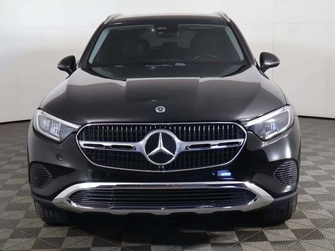 Used 2025 Mercedes-Benz GLC 350e 4MATIC image 12