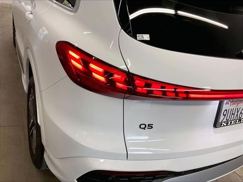 Certified 2025 Audi Q5 Premium Plus w/ Premium Plus image 30