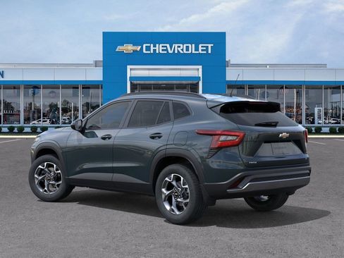 New 2026 Chevrolet Trax LT w/ Driver Confidence Package image 3