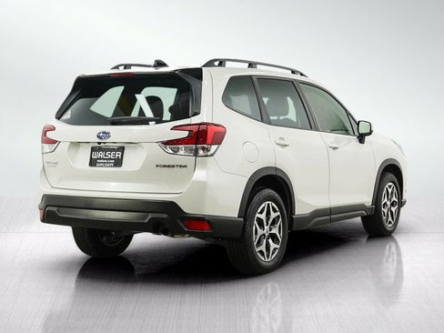 Used 2024 Subaru Forester Premium AWD/4WD image 5