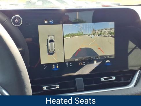 New 2026 Chevrolet Equinox LT FWD image 3