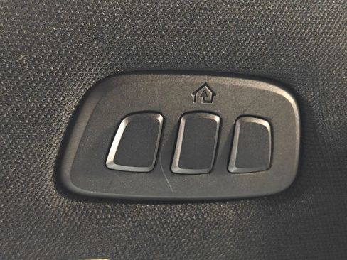 Used 2021 Ford F150 Lariat w/ Equipment Group 502A High AWD/4WD image 12