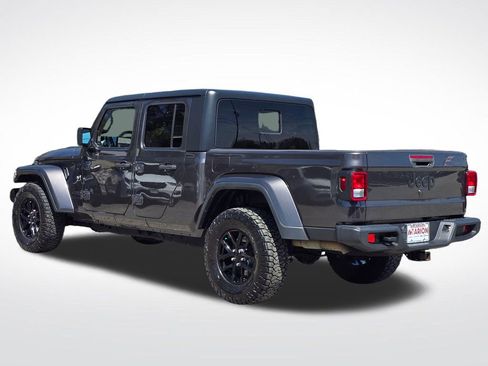 Used 2021 Jeep Gladiator Sport image 17