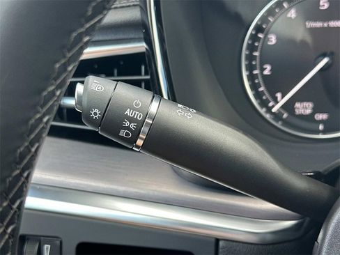 New 2025 Cadillac XT5 Luxury image 26