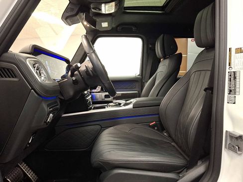 Used 2023 Mercedes-Benz G 550 image 13