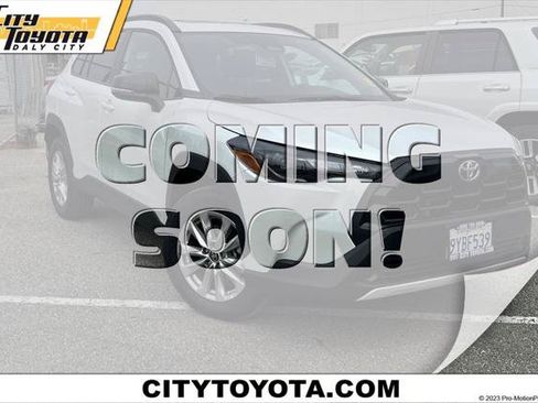Certified 2026 Toyota Corolla Cross LE w/ Moonroof Package FWD image 1